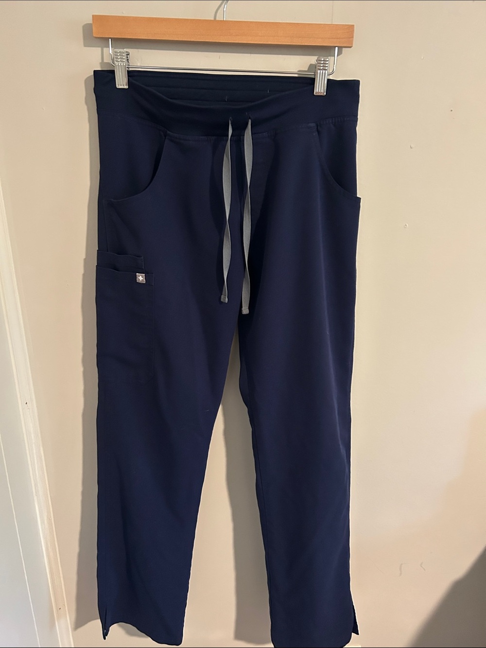 Figs Navy Kade scrubs pants size small